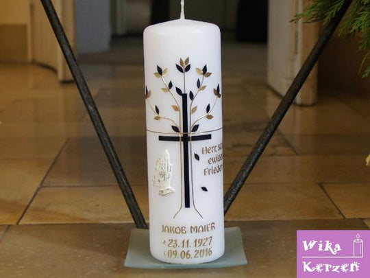 Trauerkerze und Gedenkkerze mit Kreuz, Baum und Hände 5