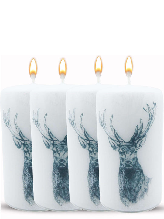 Weihnachtskerze 4er Set mit Hirschmotiv, 13x7cm, ideal für Adventskranz und Tischdeko.